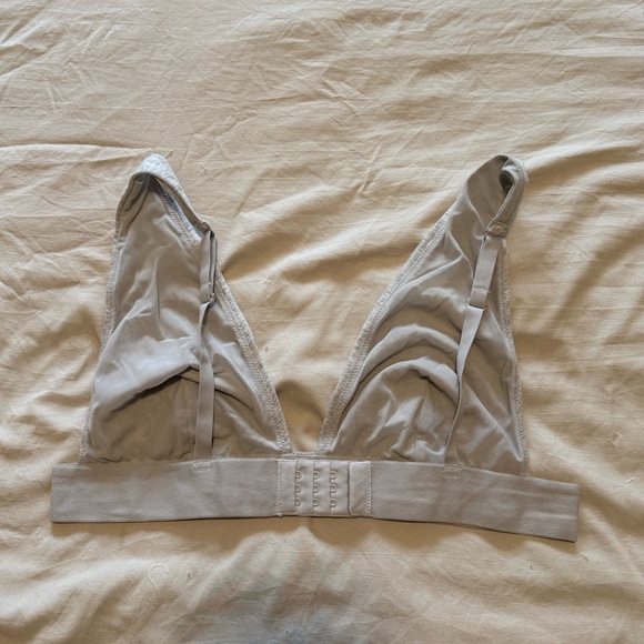 Skims Bralette - Picture 3 of 4